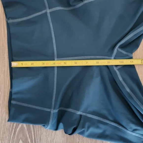 Fabletics Oasis High Waisted Twist 7/8 Leggings Midnight Wave Teal Activewear - Picture 6 of 12